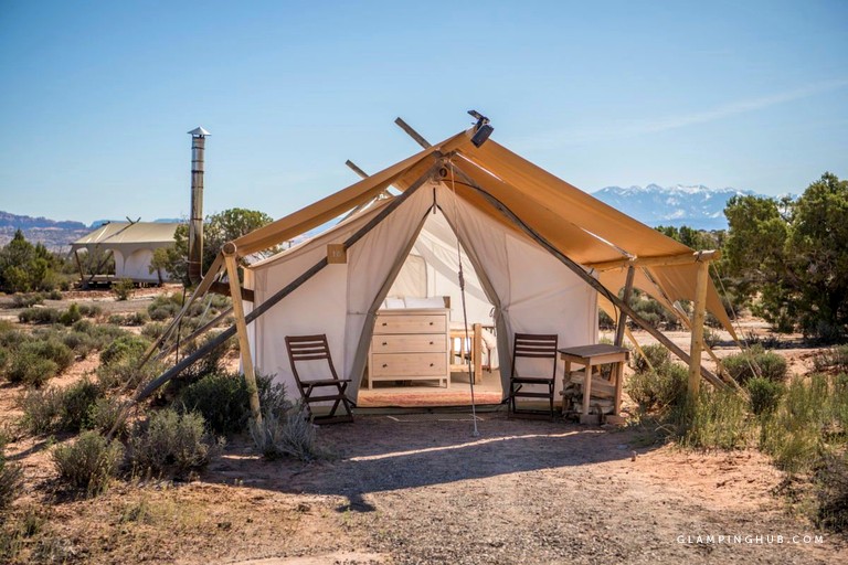 Honeymoon Glamping, Consider A Romantic Glamping Trip for your Honeymoon