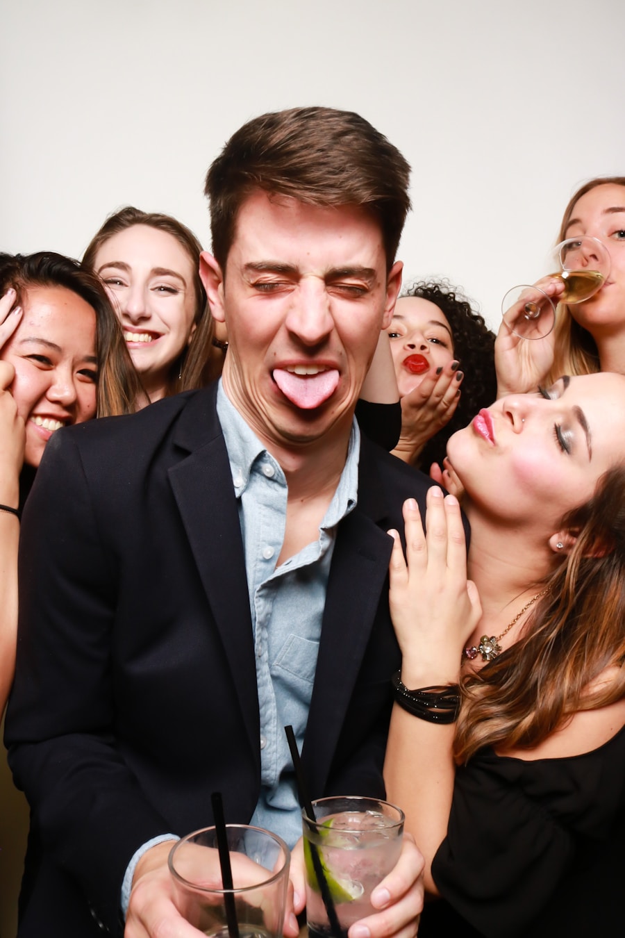 , 10 Fun Bachelorette Night Out Themes